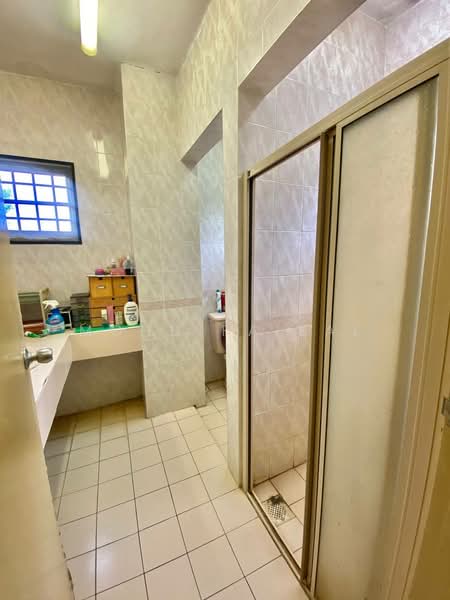 Rumah Banglo untuk Dijual di Shah Alam (Selangor) - Mohd Faizal - Bathroom - PropertyGuru.com.my