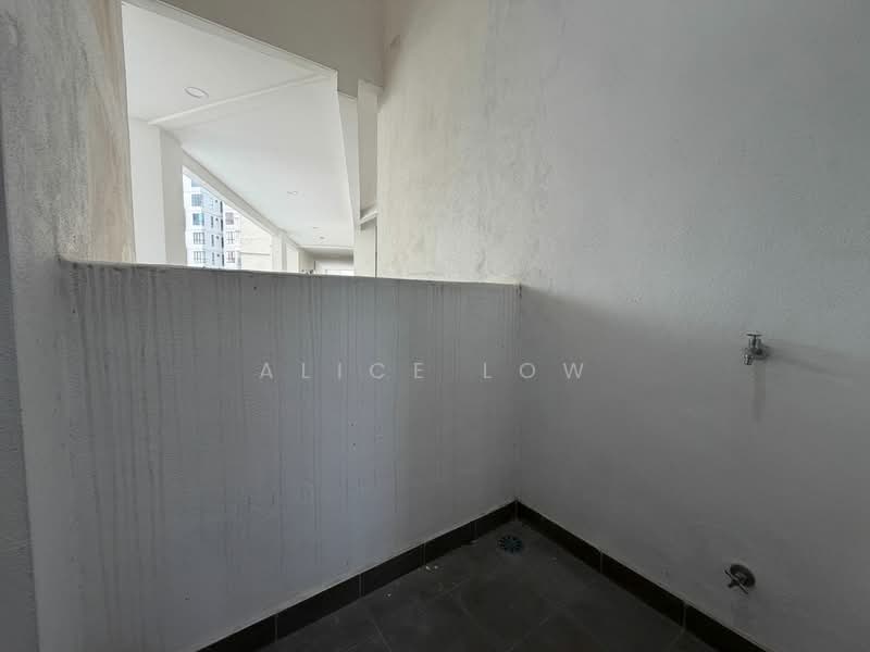 Kondominium untuk Disewa di Legendview - Alice Low - Exterior - PropertyGuru.com.my