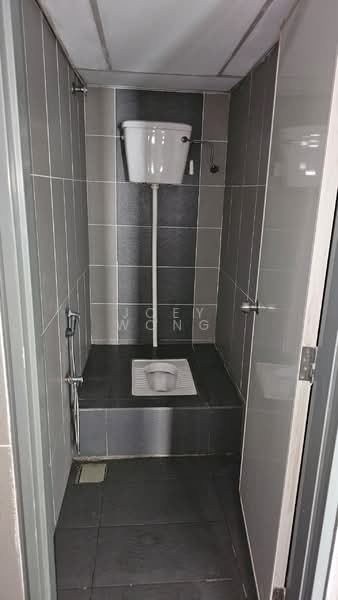 Kedai / Pejabat untuk Disewa di Kampung Sungai Kayu Ara (Petaling Jaya) - Joey Wong - Bathroom - PropertyGuru.com.my