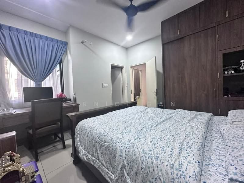 2-storey Terraced House for Sale in Taman Glenmarie (Johor Bahru) - Bernice Gan - Bedroom - PropertyGuru.com.my