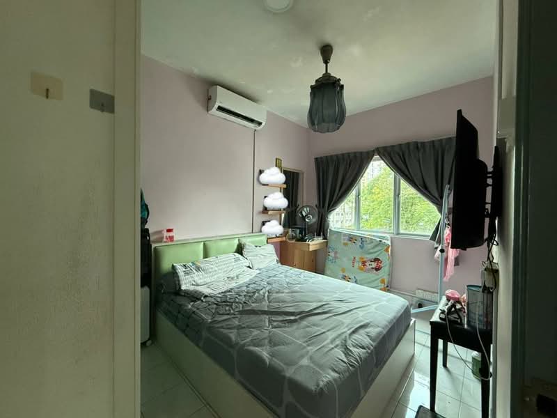 Apartment for Sale at Bistari Impian Apartment - Alan Chew - Bedroom - PropertyGuru.com.my