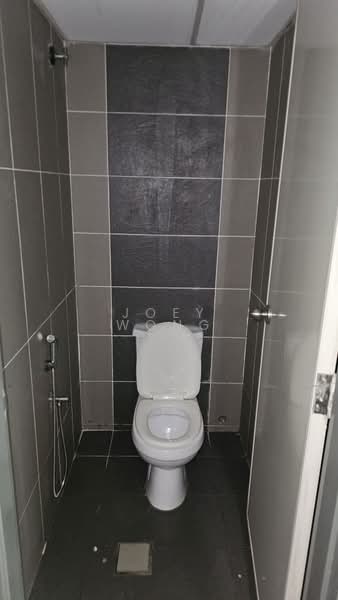 Shop / Office for Rent in Kampung Sungai Kayu Ara (Petaling Jaya) - Joey Wong - Bathroom - PropertyGuru.com.my