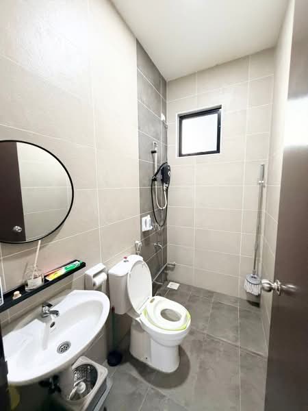 Cluster House for Rent in Taman Austin Duta (Tebrau) - Li Wei - Bathroom - PropertyGuru.com.my