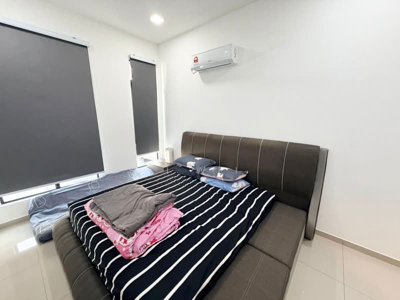 Cluster House for Rent in Taman Austin Duta (Tebrau) - Li Wei - Bedroom - PropertyGuru.com.my