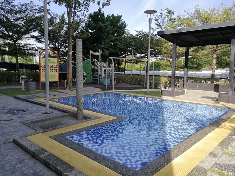 Kondominium untuk Dijual di Hijauan Puteri Condominium - Stanley Ooi - Pool - PropertyGuru.com.my