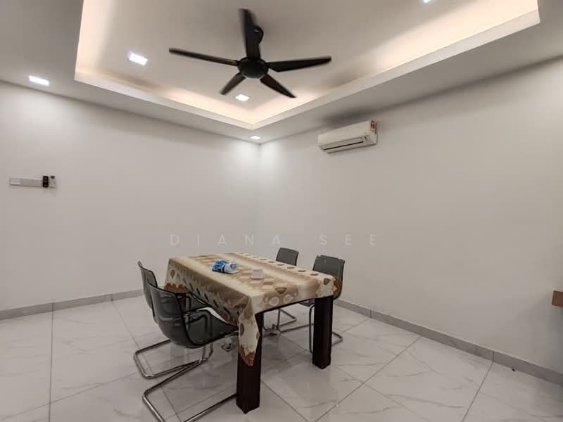 2-storey Terraced House for Rent in Kota Kemuning (Shah Alam) - Diana See - Dining Room - PropertyGuru.com.my