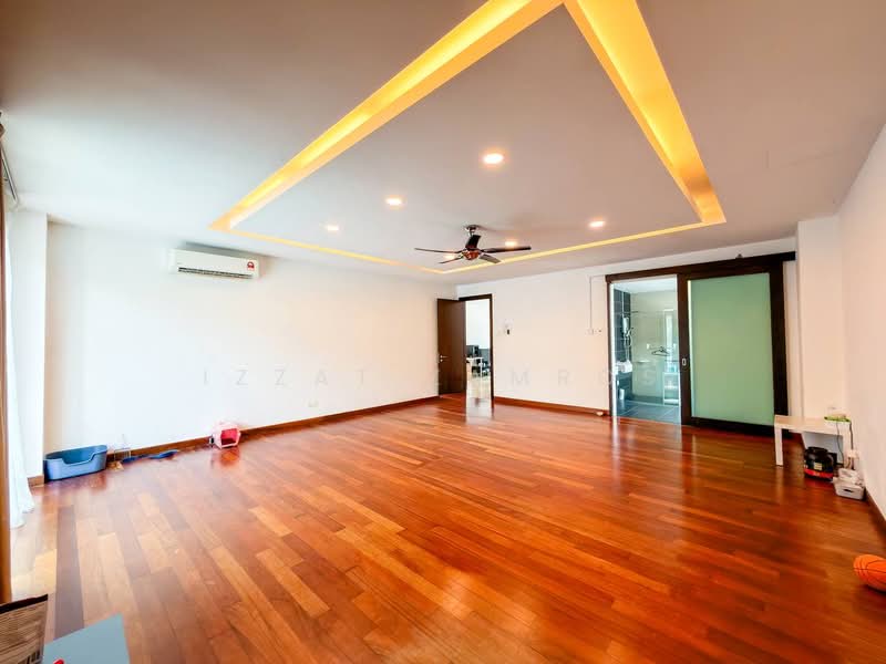 Rumah Berkembar untuk Dijual di Kota Damansara (Selangor) - Izzat Zamros - Living Room - PropertyGuru.com.my