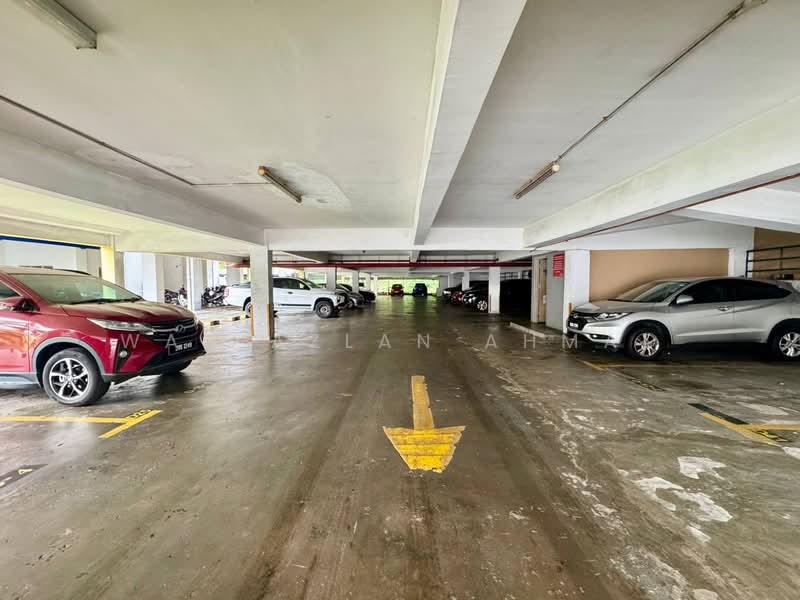 Apartment for Sale at Pangsapuri Mawar Sari - Wan Azlan Ahmad - Car Park - PropertyGuru.com.my