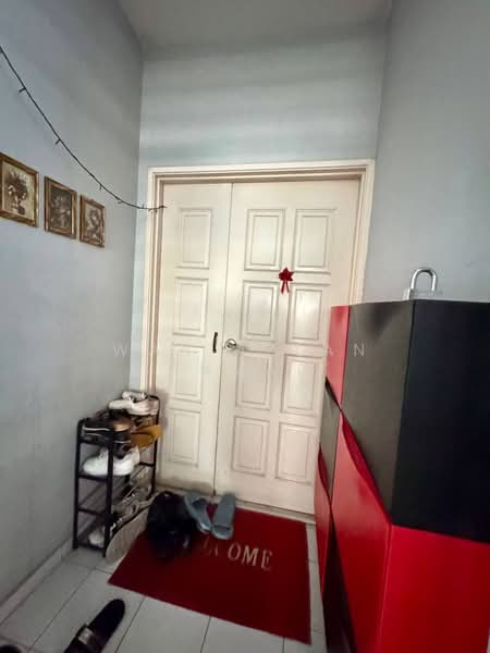 Apartment for Sale at Pangsapuri Mawar Sari - Wan Azlan Ahmad - Entrance - PropertyGuru.com.my