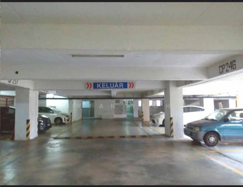 Kondominium untuk Dijual di Angkasa Condominiums - Bryan Yeoh - Car Park - PropertyGuru.com.my