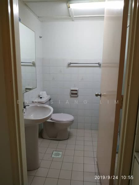 Kondominium untuk Dijual di Pinggiran Kiara - Eng Siang Lim - Bathroom - PropertyGuru.com.my