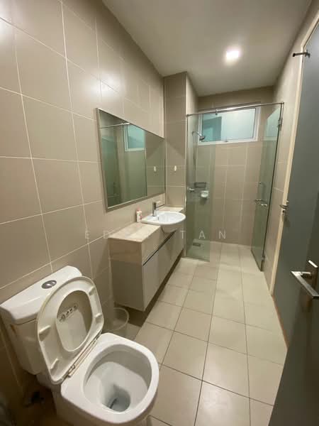 Kondominium untuk Disewa di Amaya Saujana - Eddy TAN - Bathroom - PropertyGuru.com.my