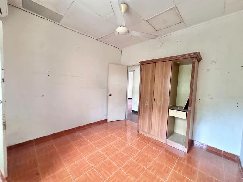 2-storey Terraced House for Sale in Taman Setiawangsa (Setiawangsa) - Luqman Ramli - Bedroom - PropertyGuru.com.my