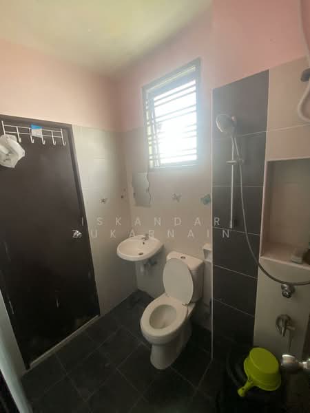 2-storey Terraced House for Sale in Taman Bukit Tiram (Ulu Tiram) - Iskandar Zukarnain - PropertyGuru.com.my