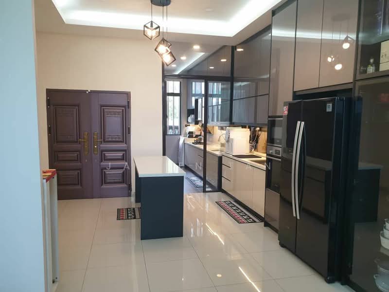 3-storey Terraced House for Sale in Bandar Nusaputra (Puchong) - Jashen Tan - Kitchen - PropertyGuru.com.my