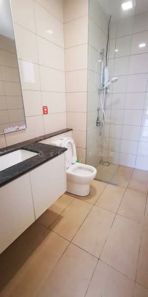 Service Residence for Sale at The Park Sky Residence - Yoke Leng Sew - Bathroom - PropertyGuru.com.my