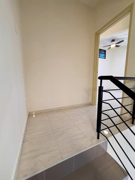Rumah Teres 1.5 Tingkat untuk Disewa di Johor Bahru (Johor) - Vincent Tea - Corridor - PropertyGuru.com.my
