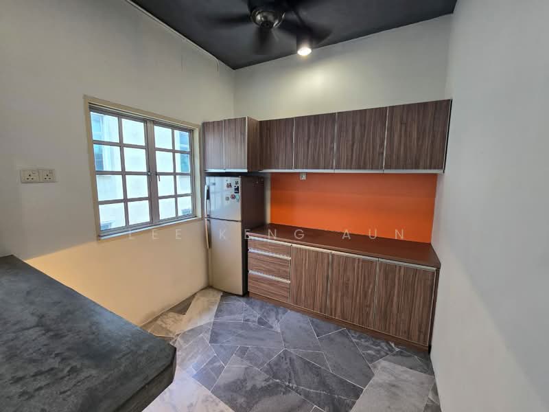 Office for Rent in Pelabuhan Klang (Selangor) - Lee Keng Aun - Kitchen - PropertyGuru.com.my