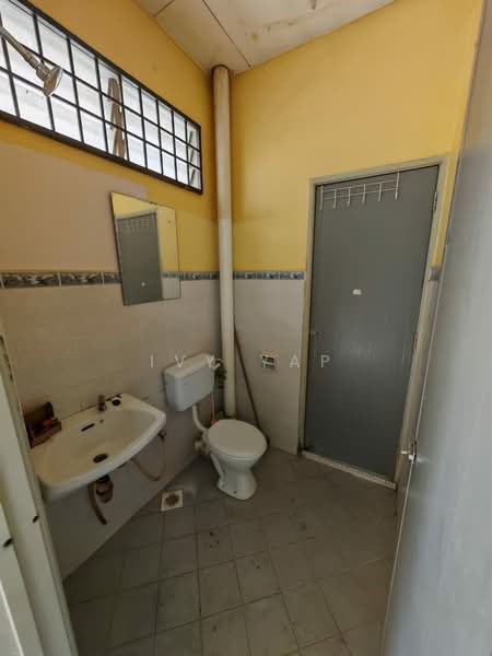 2-storey Terraced House for Rent in Seberang Perai (Penang) - Ivy Yap - Bathroom - PropertyGuru.com.my