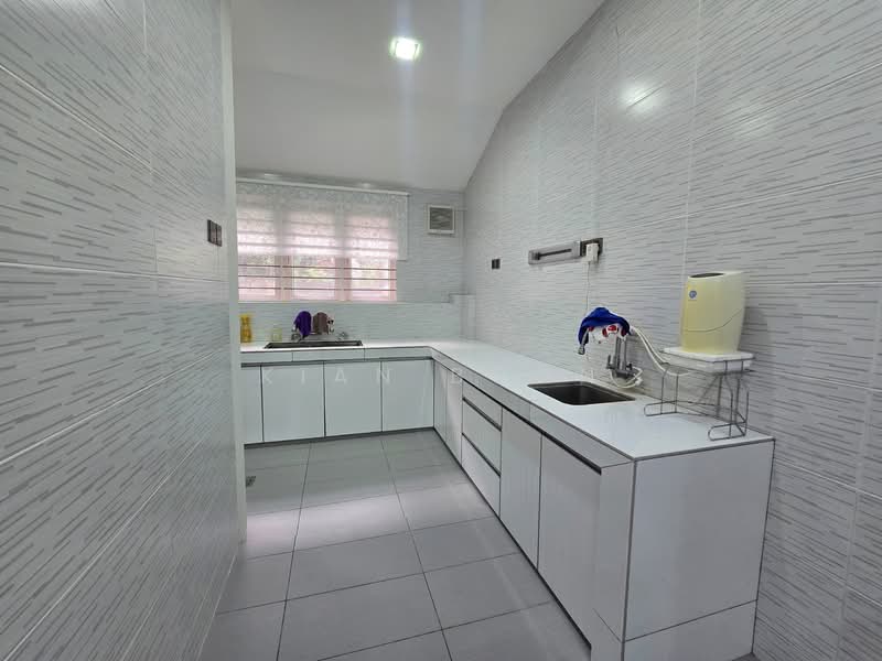 2.5-storey Terraced House for Sale in Batu 9 (Cheras) - Kian Boon - Kitchen - PropertyGuru.com.my