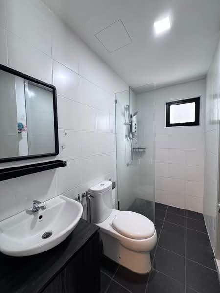 Servis Apartment untuk Disewa di M Suite @ Desa Park North - Kenji Ti - Bathroom - PropertyGuru.com.my