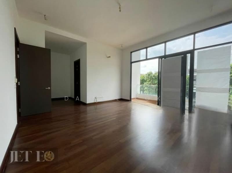 Semi-Detached House for Sale in Eco Sanctuary (Telok Panglima Garang) - Daniel Kok - Living Room - PropertyGuru.com.my