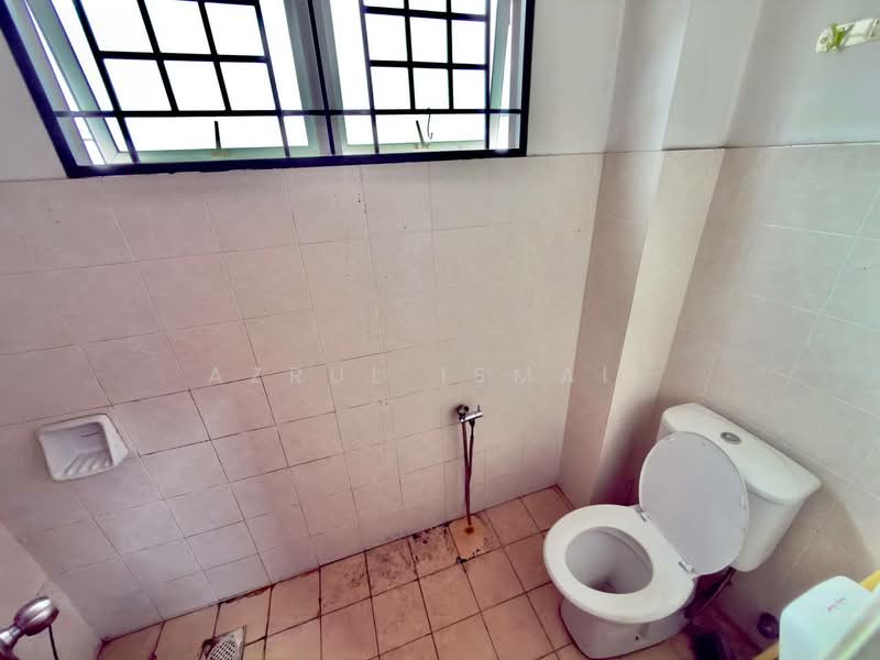 2-storey Terraced House for Sale in Seksyen 5 (Kota Damansara) - Azrul Ismail - Bathroom - PropertyGuru.com.my