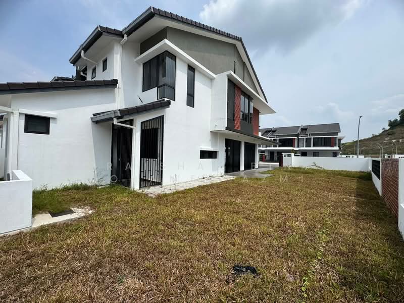 Rumah Teres 2 Tingkat untuk Dijual di Elmina (Shah Alam) - Nuraishah Binti Mohamed Azmi - Exterior - PropertyGuru.com.my