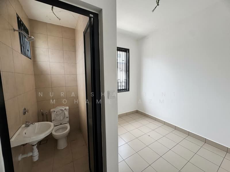 Rumah Teres 2 Tingkat untuk Dijual di Elmina (Shah Alam) - Nuraishah Binti Mohamed Azmi - Bathroom - PropertyGuru.com.my