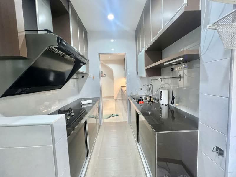Rumah Teres 2 Tingkat untuk Dijual di Taman Bayu Puteri (Johor Bahru) - Alex Ng - Kitchen - PropertyGuru.com.my