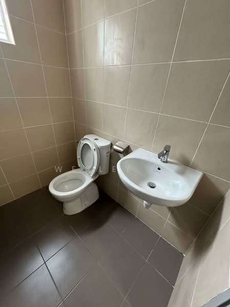 Service Residence for Sale at Serviced Residence @ Razak City Residences (RC Residences) - Wesley Fu - Bathroom - PropertyGuru.com.my