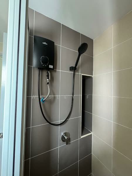 Service Residence for Sale at Serviced Residence @ Razak City Residences (RC Residences) - Wesley Fu - Bathroom - PropertyGuru.com.my