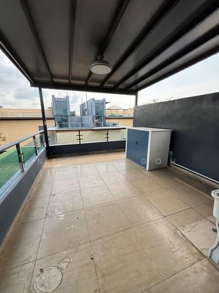 Rumah Teres 3 Tingkat untuk Dijual di Forest City (Gelang Patah) - Nataine Goh - Balcony - PropertyGuru.com.my