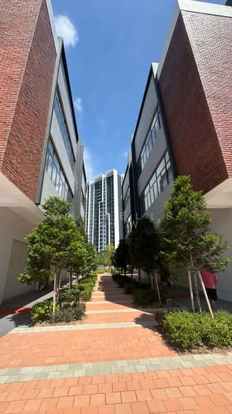 Kedai untuk Disewa di Dengkil (Selangor) - Michelle Liew - Exterior - PropertyGuru.com.my