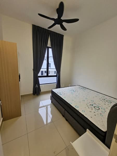 Townhouse for Rent in Bandar Cassia (Batu Kawan) - Ai Xuen - Bedroom - PropertyGuru.com.my