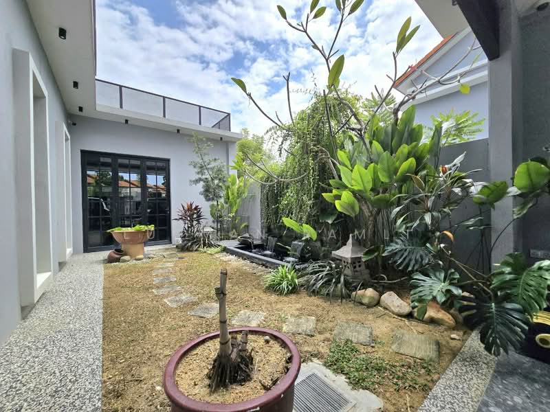 2-storey Terraced House for Sale in Alam Impian (Shah Alam) - Luqman Ramli - Garden - PropertyGuru.com.my
