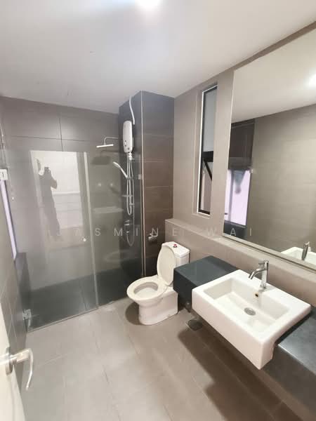 Servis Apartment untuk Disewa di MKH Boulevard - Jasmine Wai - Bathroom - PropertyGuru.com.my
