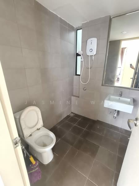 Servis Apartment untuk Disewa di MKH Boulevard - Jasmine Wai - Bathroom - PropertyGuru.com.my
