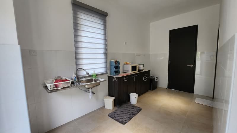 Rumah Teres 2 Tingkat untuk Disewa di Kota Kemuning (Shah Alam) - Yen Alice - Kitchen - PropertyGuru.com.my