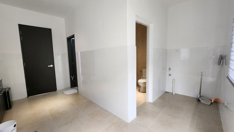 Rumah Teres 2 Tingkat untuk Disewa di Kota Kemuning (Shah Alam) - Yen Alice - Kitchen & Toilet - PropertyGuru.com.my