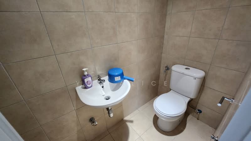 Rumah Teres 2 Tingkat untuk Disewa di Kota Kemuning (Shah Alam) - Yen Alice - Toilet - PropertyGuru.com.my