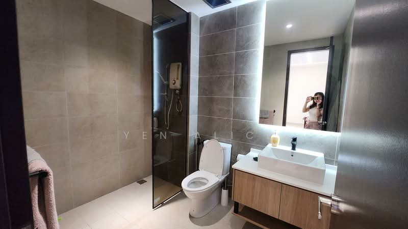 Rumah Teres 2 Tingkat untuk Disewa di Kota Kemuning (Shah Alam) - Yen Alice - Guest Bathroom - PropertyGuru.com.my
