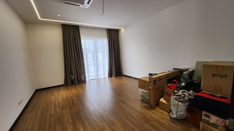 Rumah Teres 2 Tingkat untuk Disewa di Kota Kemuning (Shah Alam) - Yen Alice - Master Bedroom - PropertyGuru.com.my