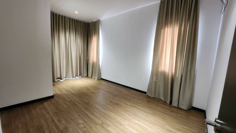 Rumah Teres 2 Tingkat untuk Disewa di Kota Kemuning (Shah Alam) - Yen Alice - Bedroom 2 - PropertyGuru.com.my