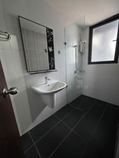 Service Residence for Rent at V@SUMMERPLACE - Fiona Loo - Bathroom - PropertyGuru.com.my
