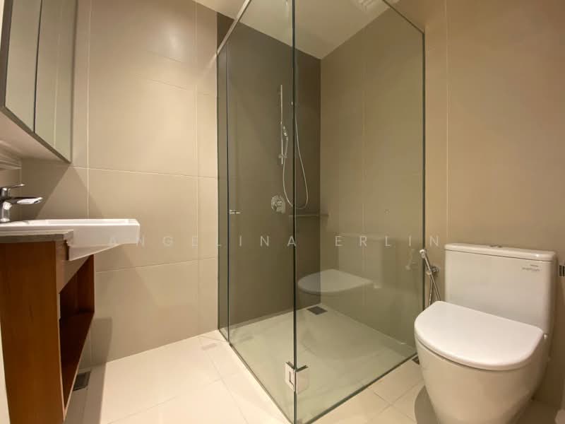 Service Residence for Rent at Stonor 3 - Angelina Erlin - Bathroom - PropertyGuru.com.my