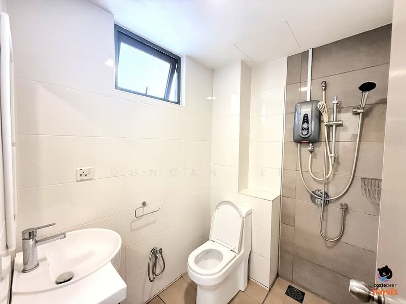Servis Apartment untuk Disewa di SkyVille 8 @ Benteng 8 - Duncan Lee - Bathroom - PropertyGuru.com.my