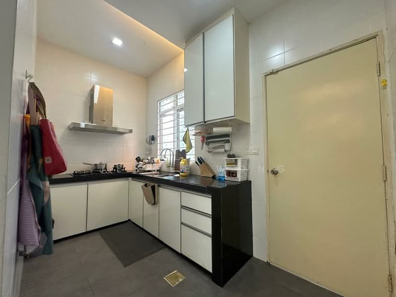 Bungalow for Sale in Rawang (Selangor) - Jessie Wong - Kitchen - PropertyGuru.com.my