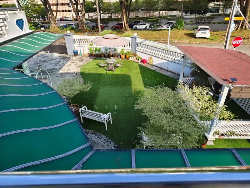 Semi-Detached House for Sale in Johor Bahru (Johor) - Annie Chai - Garden - PropertyGuru.com.my
