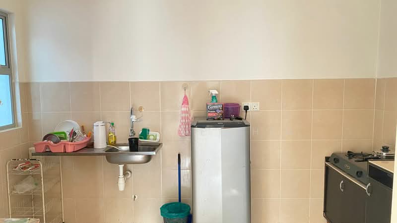 Condominium for Sale at LakeView Residency - Sherene Chin - Kitchen - PropertyGuru.com.my